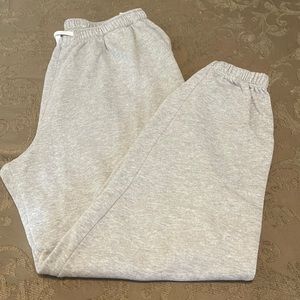 Used men’s pant size L by so
